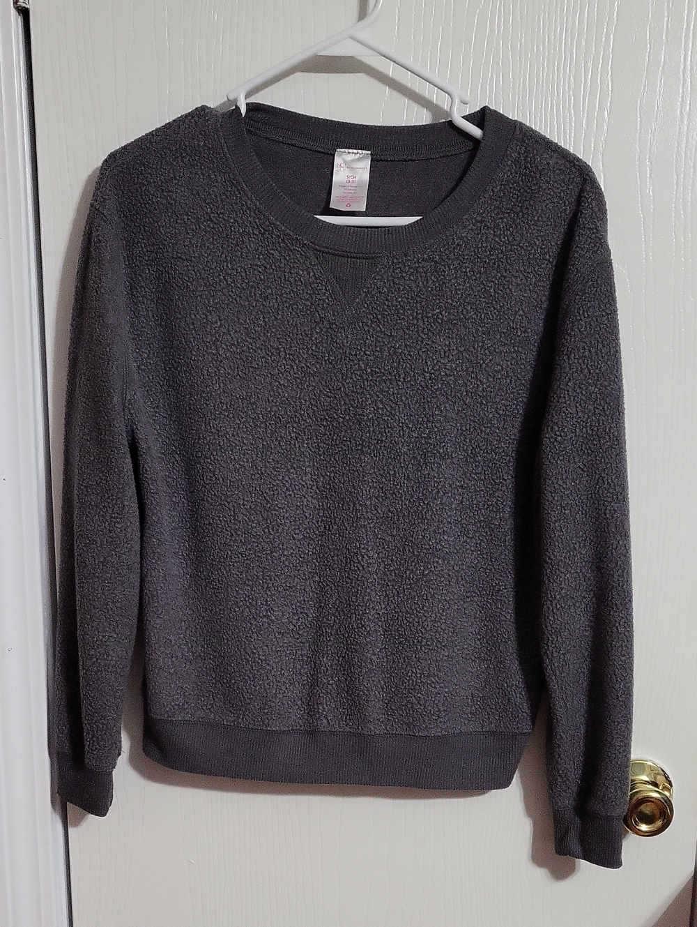 Sweatshirt-No Boundaries Charcoal Gray Crewneck